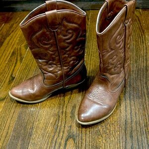 Girls brown cowboy boots